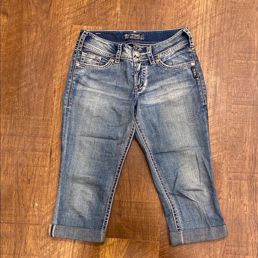 Silver Jeans Blue Denim Capris